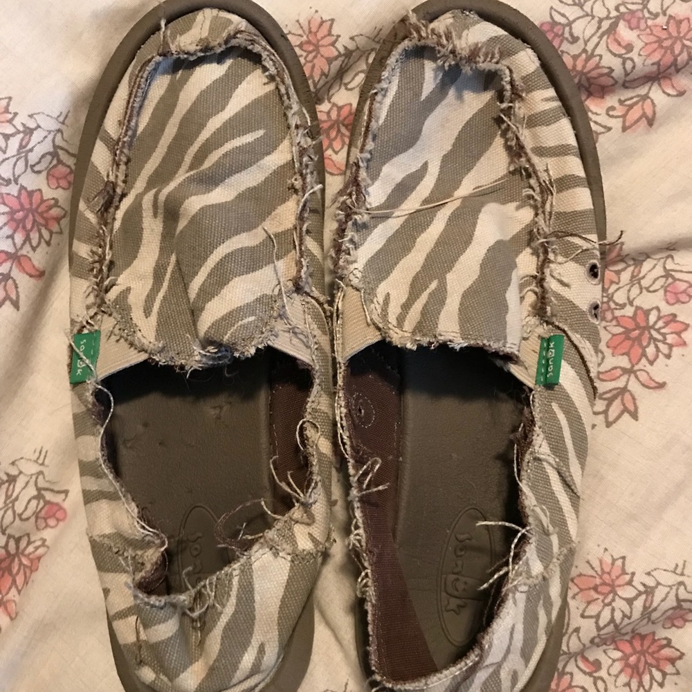 Sanuk shoes.